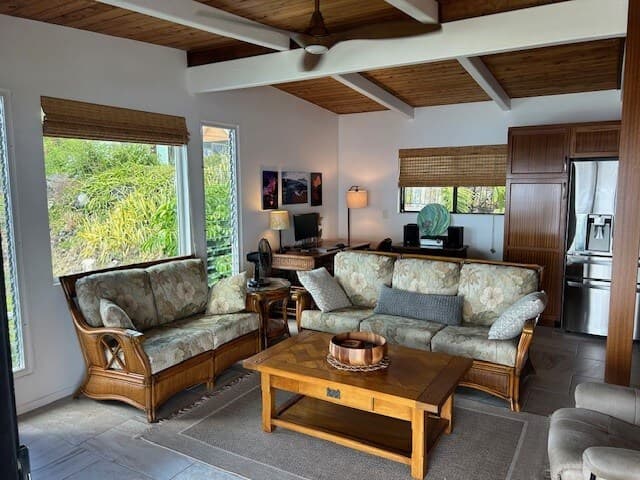 Home in Captain Cook · ★4.97 · 1 bedroom · 1 bed · 1 bath - Photo 1