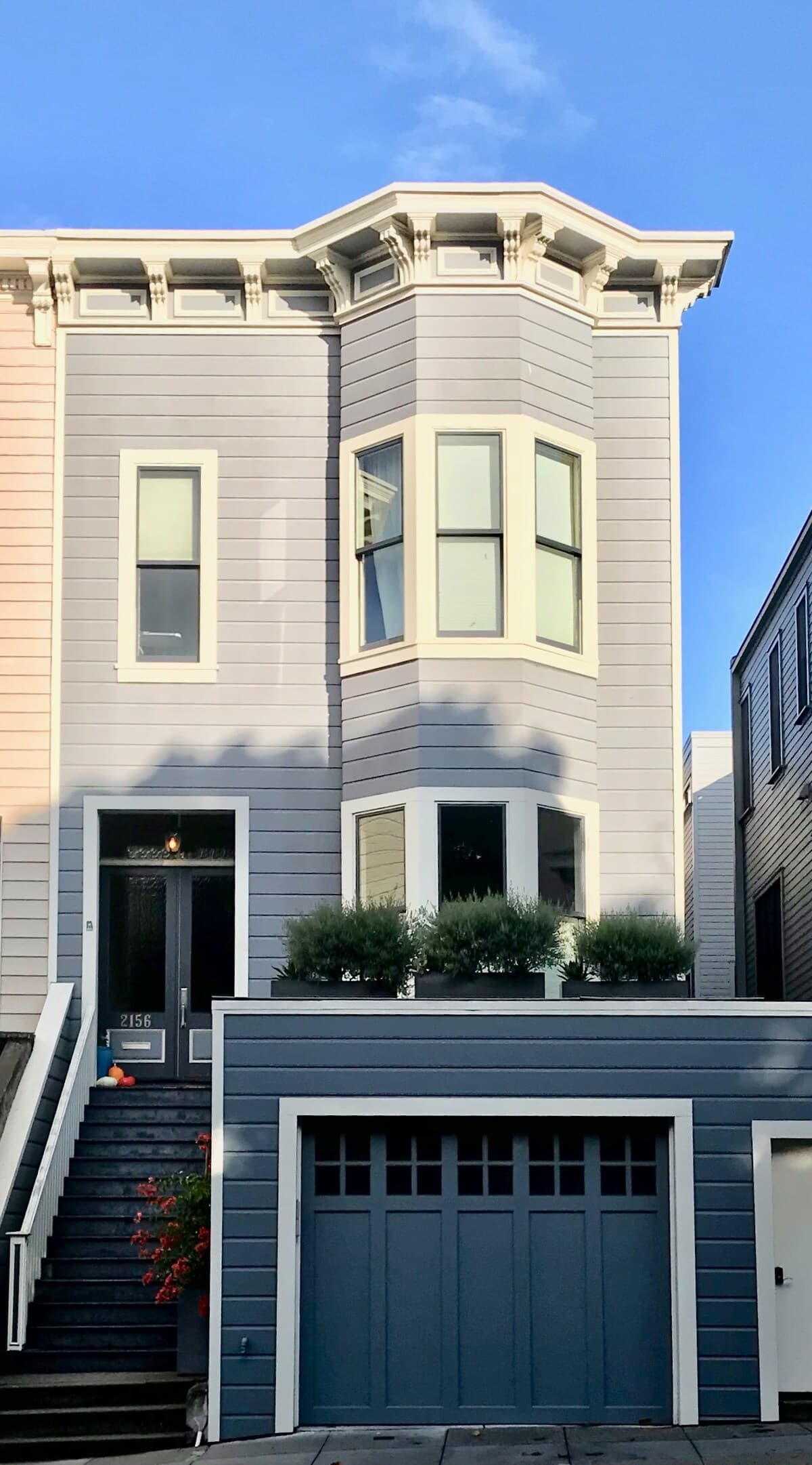 Victorian w/ Hot Tub, EV Charger, 70 TV - Photo 3