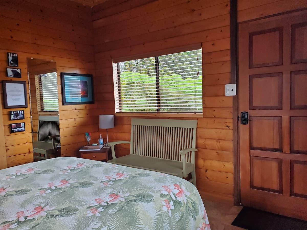 Guesthouse in Volcano · ★4.98 · 1 bedroom · 1 bed · 1 private bath - Photo 1