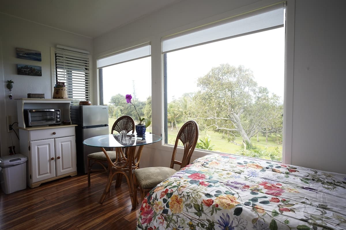 Home in Kapaau · ★4.86 · 1 bedroom · 2 beds · 1 private bath - Photo 2