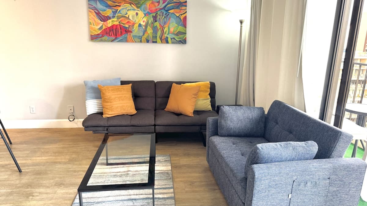 Pool, Jacuzzi, Parking, AC, WiFi, Cozy Beds & View - Photo 1