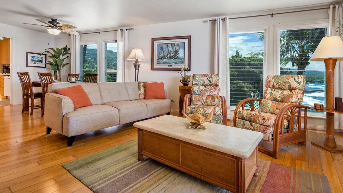 Condo in Kailua-Kona · ★4.91 · 2 bedrooms · 2 beds · 2 baths - Photo 2