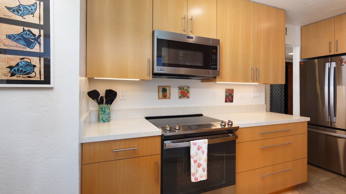 Condo in Kailua-Kona · ★4.91 · 2 bedrooms · 2 beds · 2 baths - Photo 5