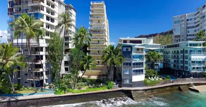 DHBH 303 Spa feel at the Diamond Head Beach Hotel - Photo 3
