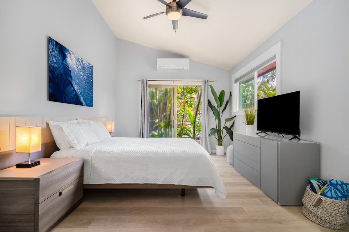 Home in Haleiwa · ★4.69 · 4 bedrooms · 4 beds · 3 private baths - Photo 2