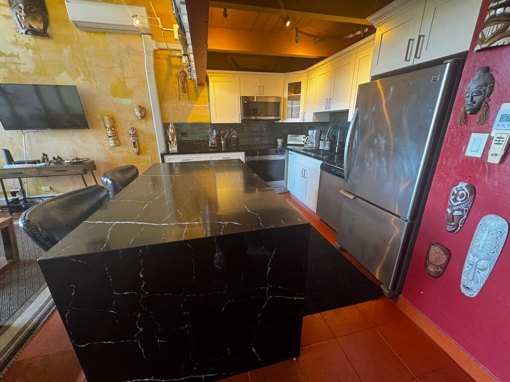 Condo in Kihei · ★4.84 · 2 bedrooms · 3 beds · 1 private bath - Photo 4