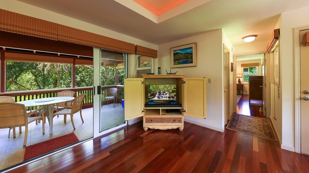 Home in Hanalei · ★4.33 · 3 bedrooms · 3 beds · 2 baths - Photo 1