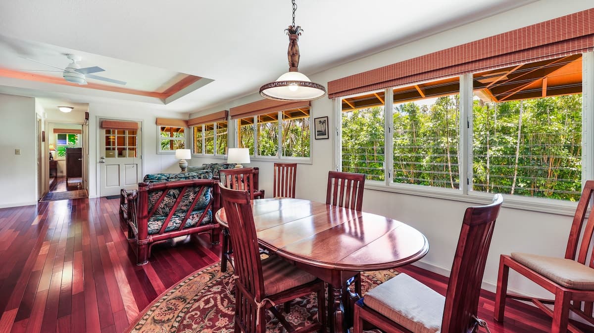 Home in Hanalei · ★4.33 · 3 bedrooms · 3 beds · 2 baths - Photo 4