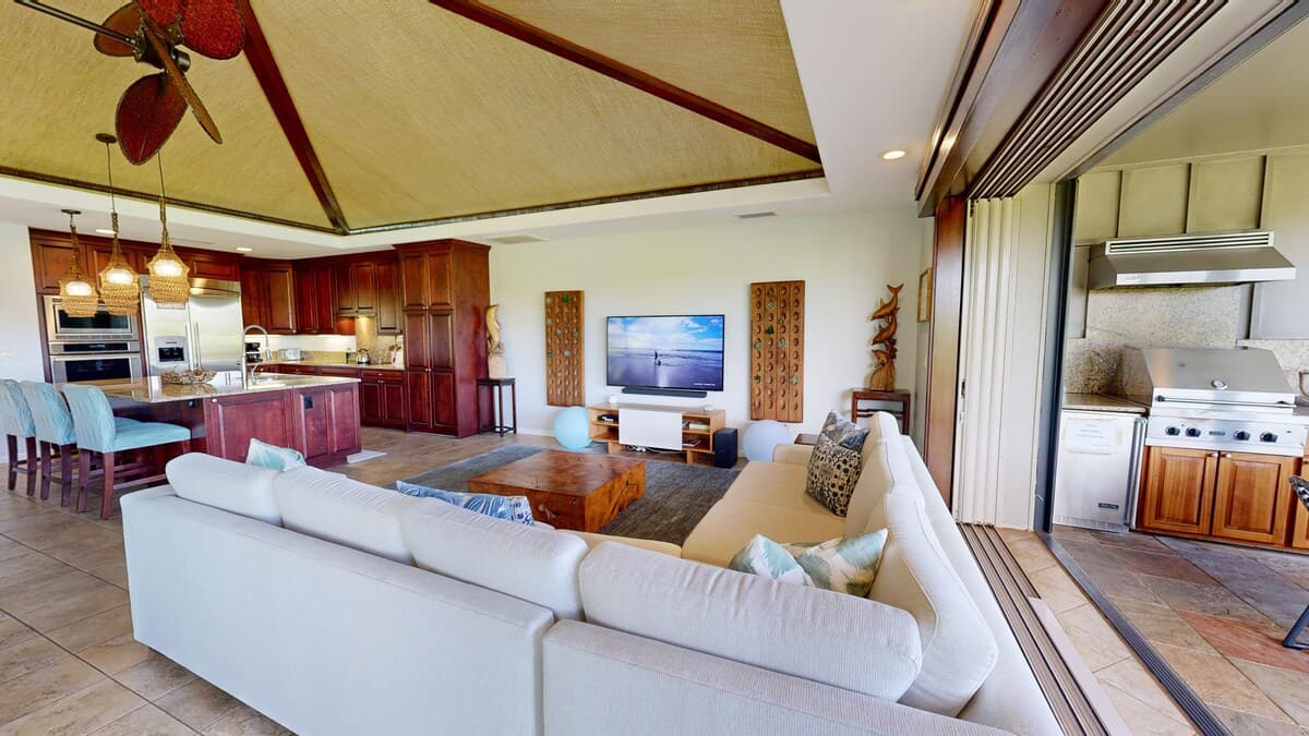 Home in Waimea · ★4.98 · 4 bedrooms · 6 beds · 3.5 private baths - Photo 3