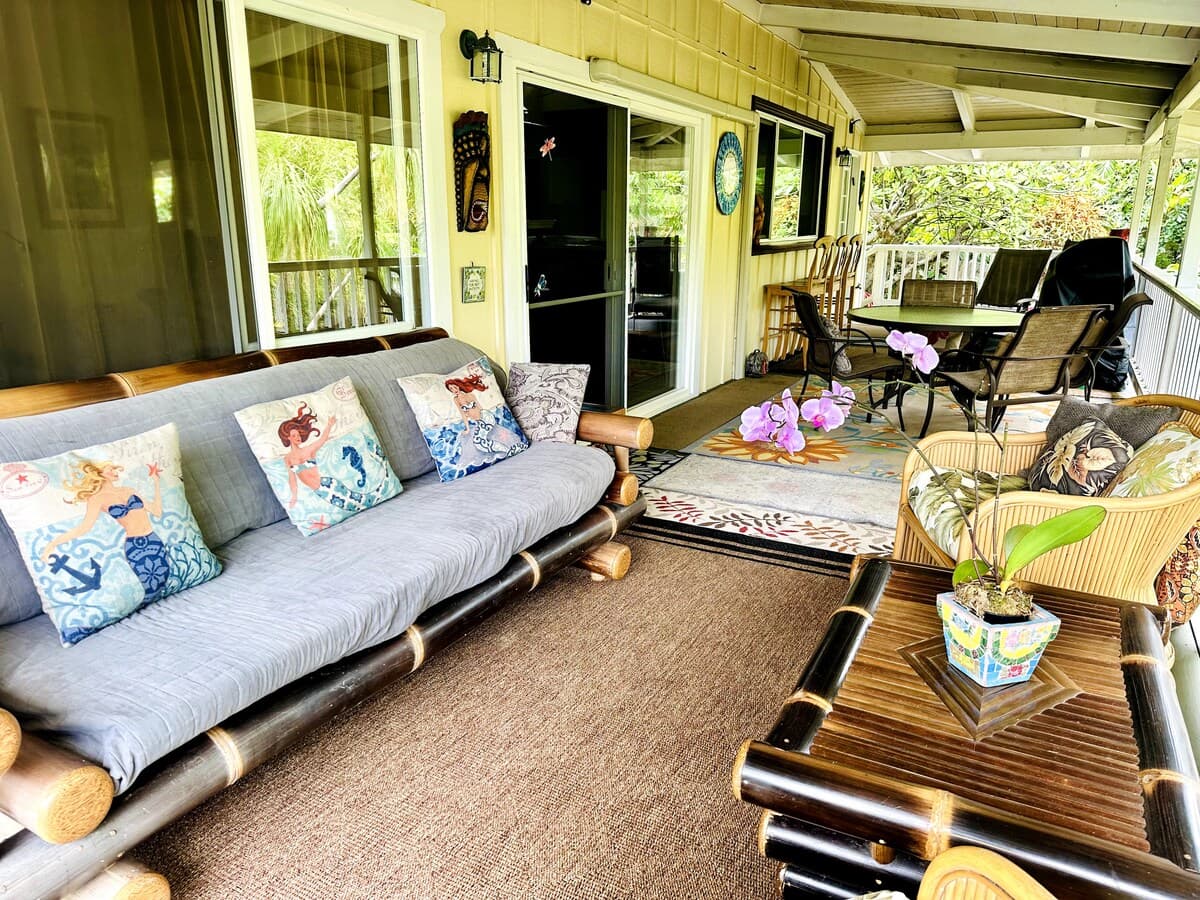 Home in Kealakekua Bay · ★4.97 · 2 bedrooms · 2 beds · 2 baths - Photo 1