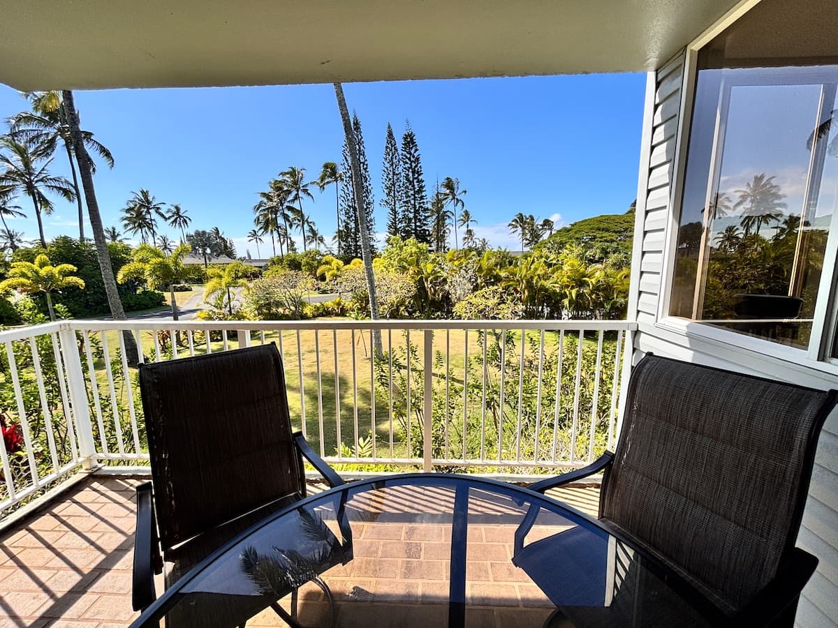Honeymooners Getaway Resort North Shore! Sleeps 2 - Photo 2