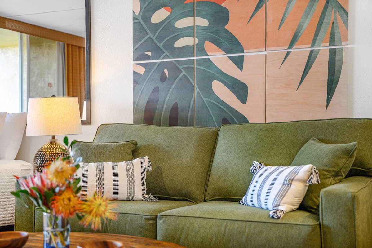 Condo in Lahaina · ★4.93 · Studio · 2 beds · 1 bath - Photo 3