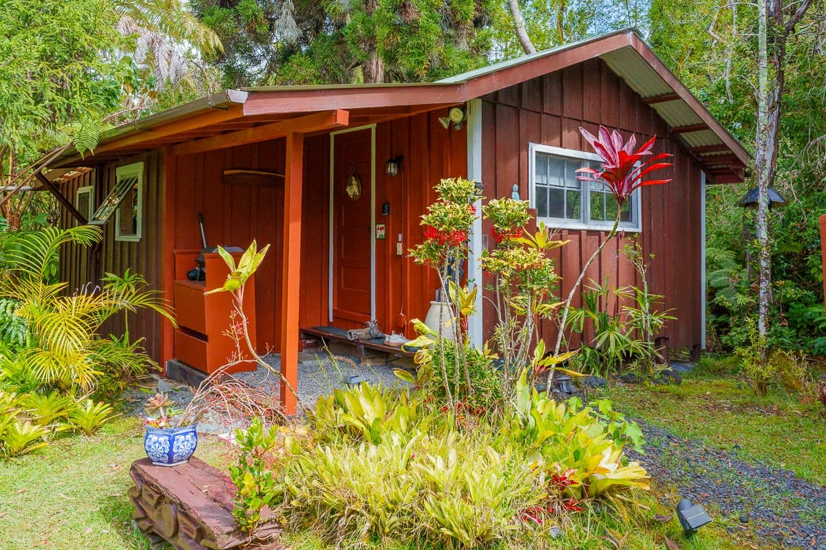 Cabin in Volcano · ★4.82 · 1 bedroom · 1 bed · 1 bath - Photo 1