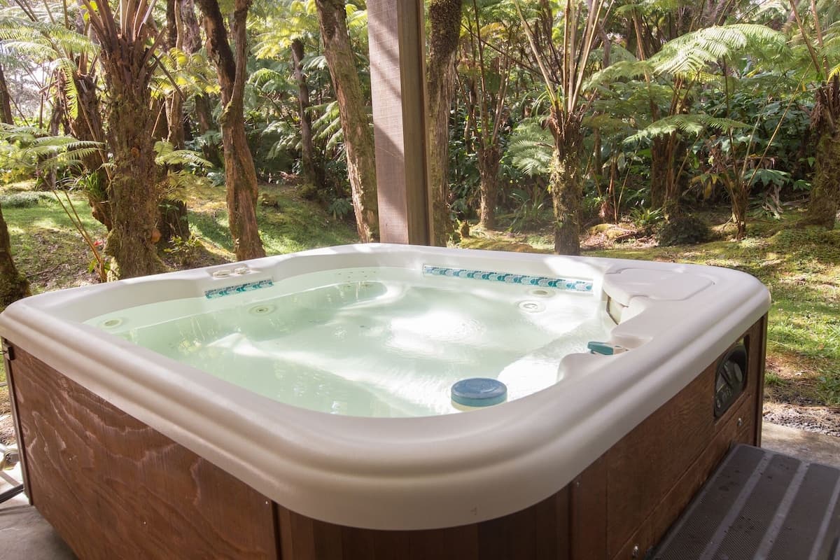 Guesthouse in Volcano · ★4.7 · 3 bedrooms · 4 beds · 2 private baths - Photo 1