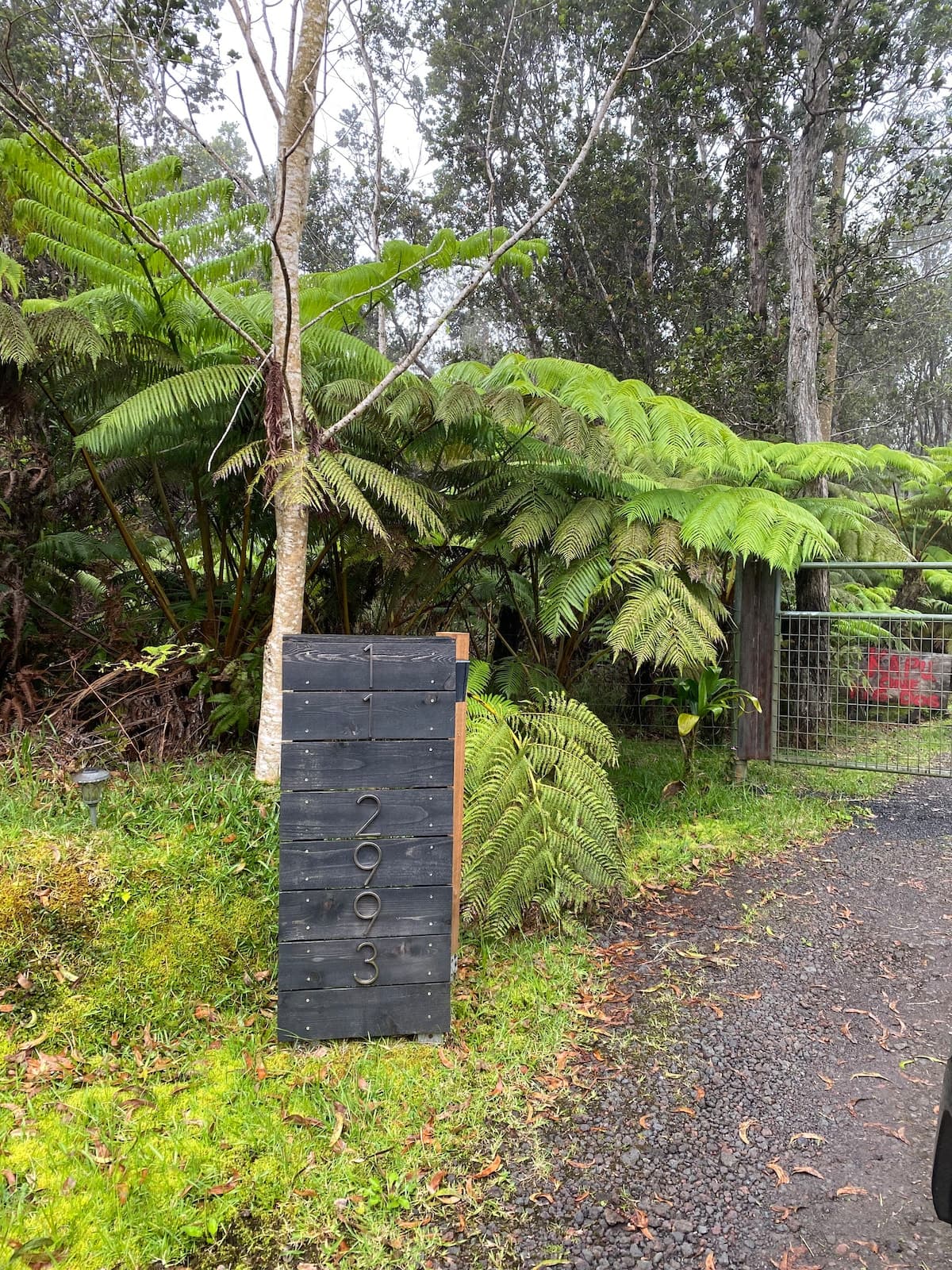 Home in Volcano · ★4.99 · 2 bedrooms · 2 beds · 2 private baths - Photo 2