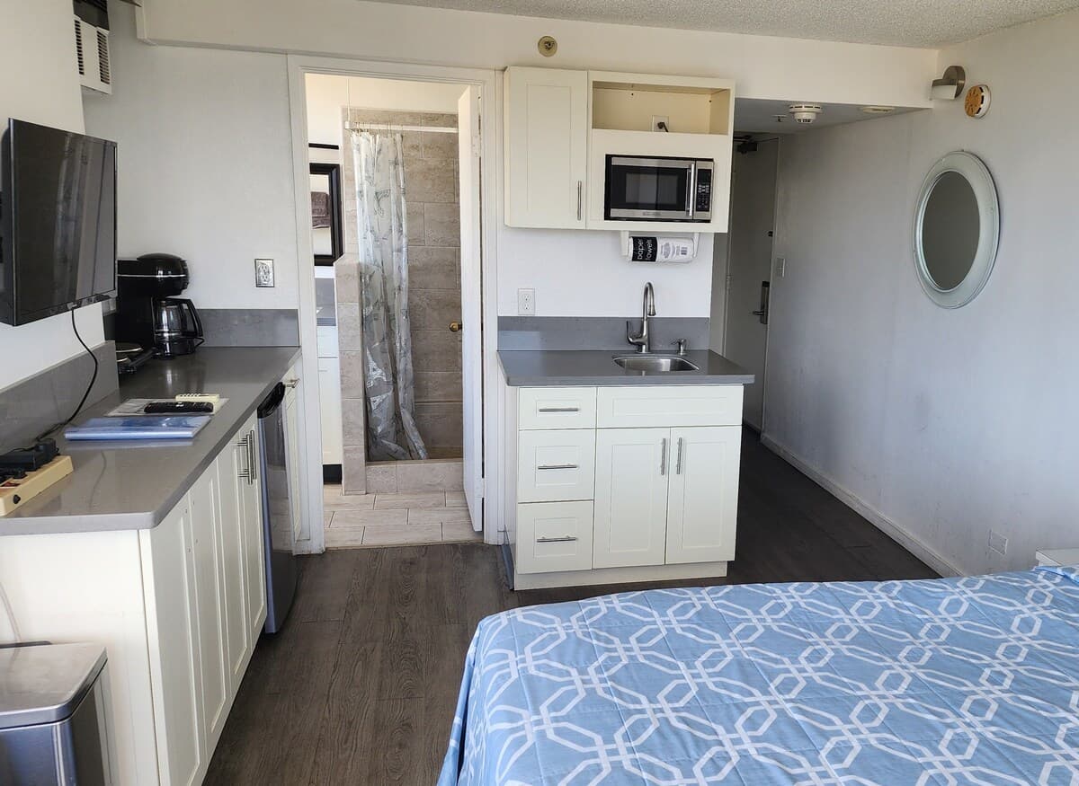 Hotel in Honolulu · ★4.84 · 1 bedroom · 1 bed · 1 private bath - Photo 4