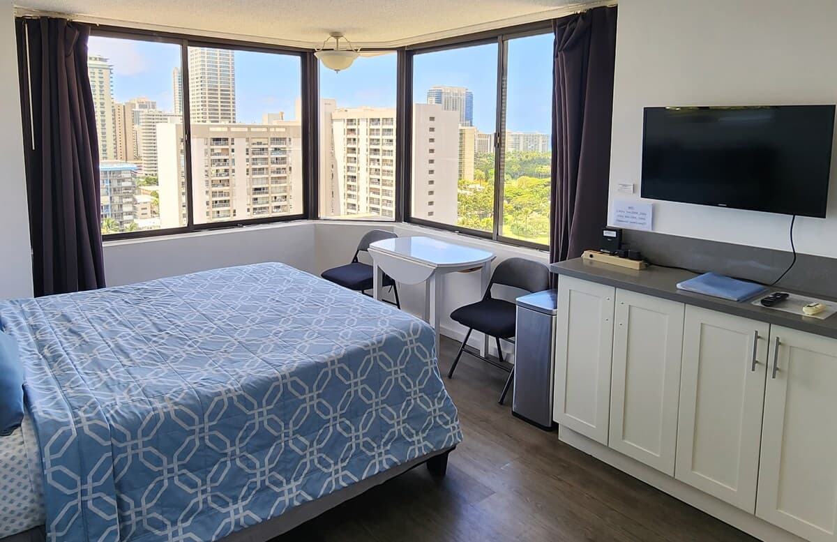 Hotel in Honolulu · ★4.84 · 1 bedroom · 1 bed · 1 private bath - Photo 3