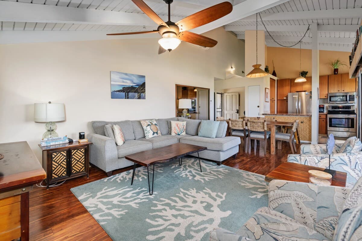 Condo in Kihei · ★4.77 · 2 bedrooms · 3 beds · 2 baths - Photo 5