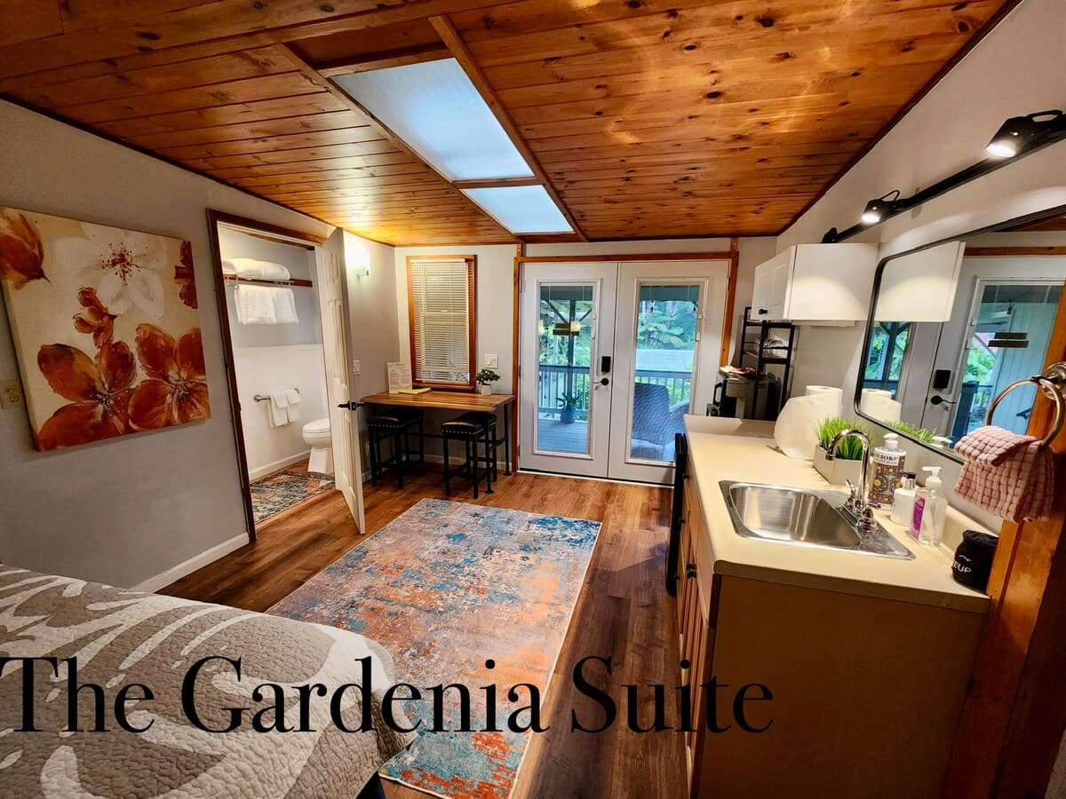 Guesthouse in Volcano · ★4.92 · 1 bedroom · 2 beds · 1 private bath - Photo 3