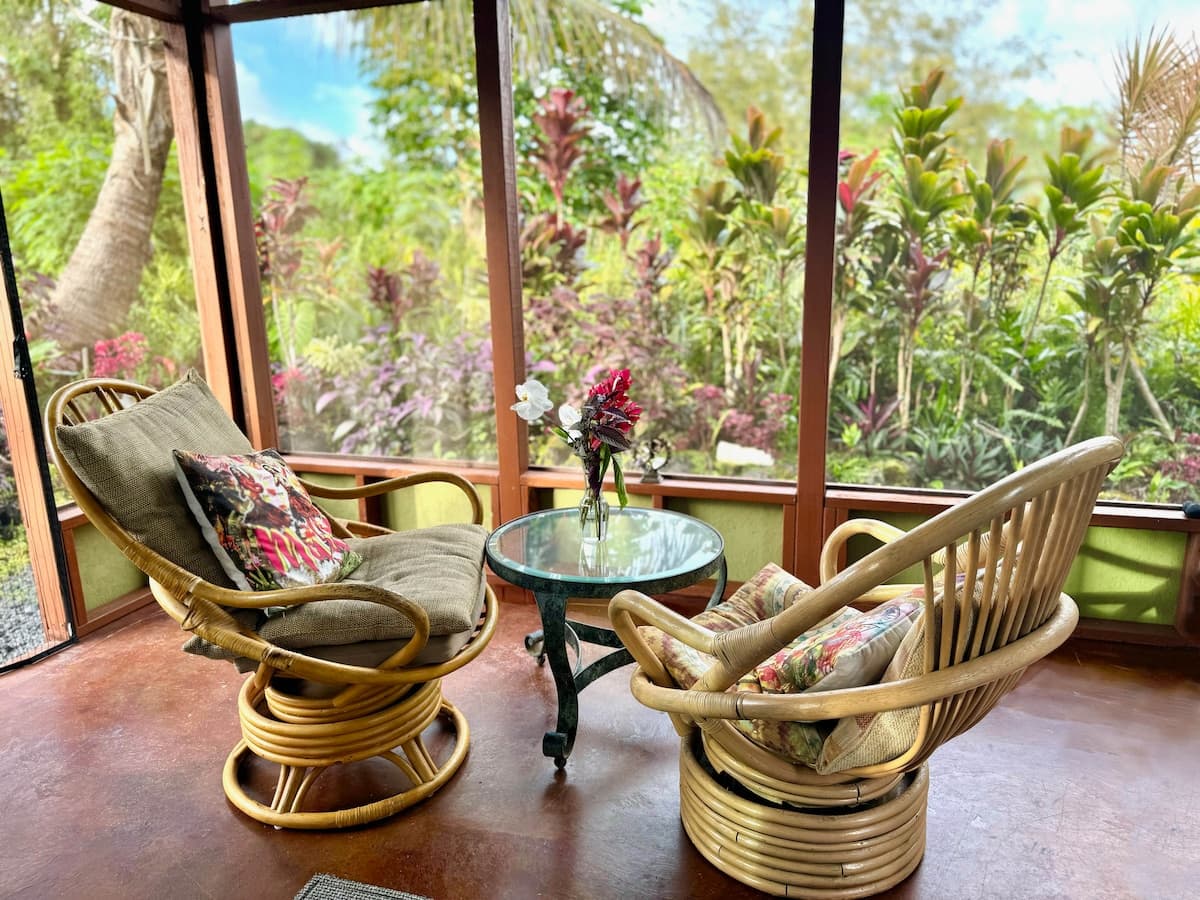 Tropical Zen Bungalow - Eco-friendly Retreat - Photo 1