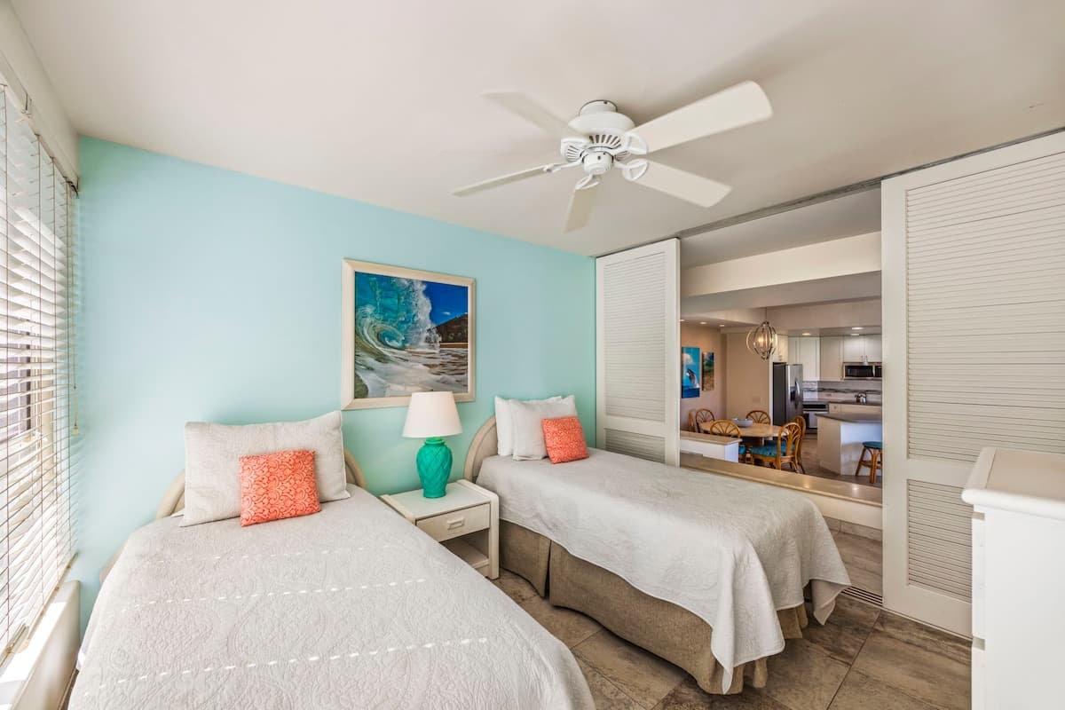 Condo in Kihei · ★4.84 · 2 bedrooms · 3 beds · 2 shared baths - Photo 2