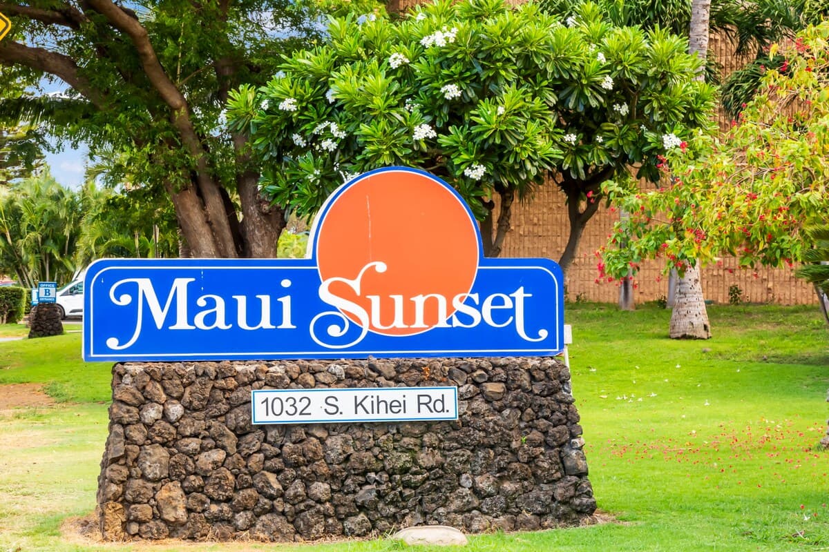 Condo in Kihei · ★4.63 · 1 bedroom · 1 bed · 2 private baths - Photo 4