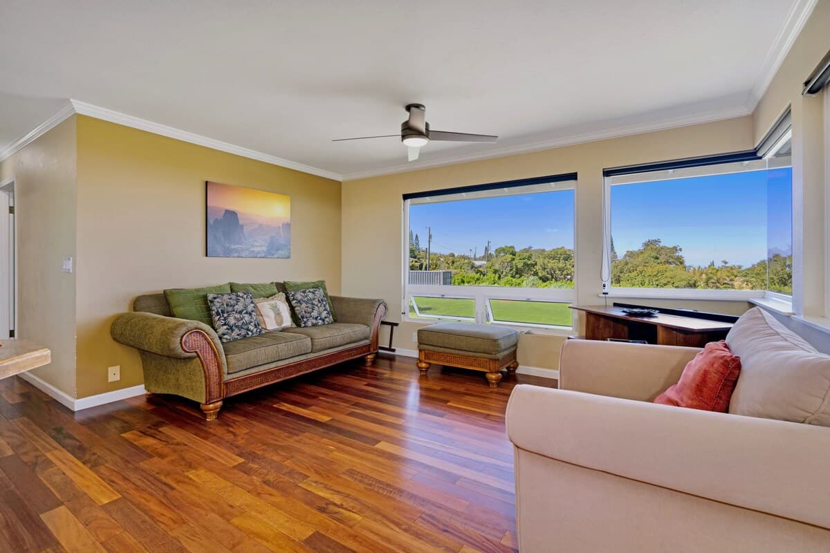 Home in Makawao · ★4.89 · 3 bedrooms · 3 beds · 2 private baths - Photo 3