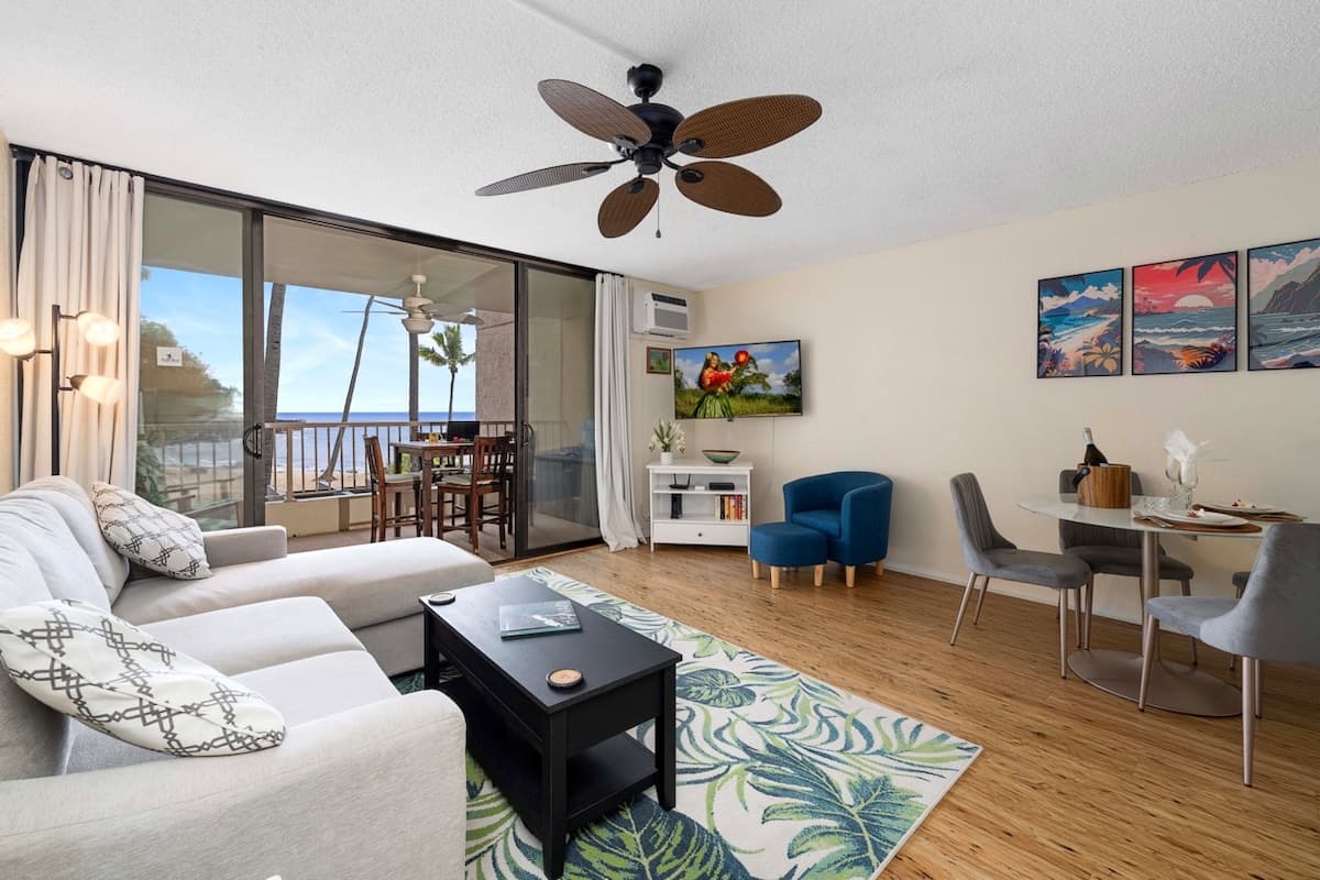 Condo in Kailua-Kona · ★4.88 · 1 bedroom · 1 bed · 1 bath - Photo 4
