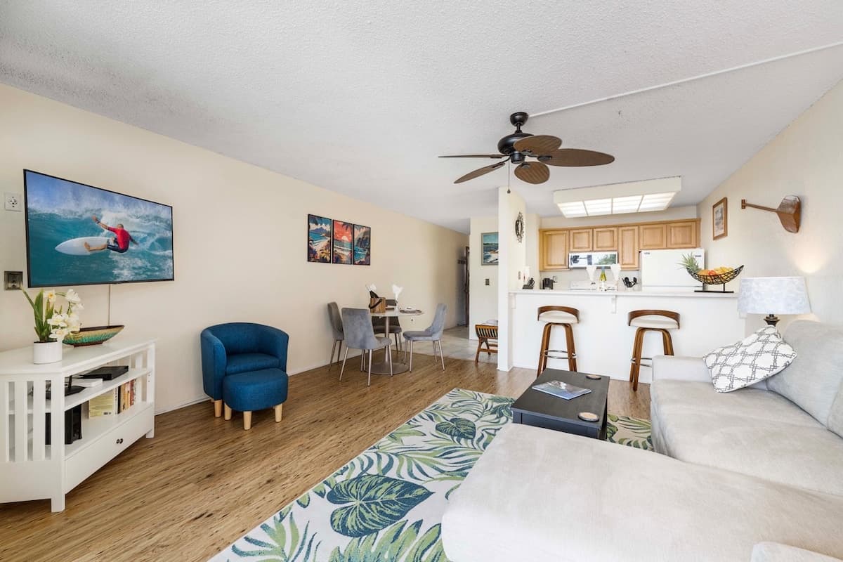 Condo in Kailua-Kona · ★4.88 · 1 bedroom · 1 bed · 1 bath - Photo 5