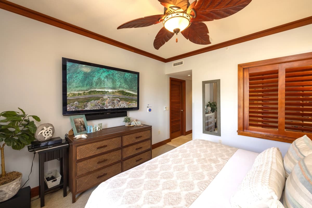 Condo in Kapolei · ★4.92 · 3 bedrooms · 8 beds · 2.5 private baths - Photo 4