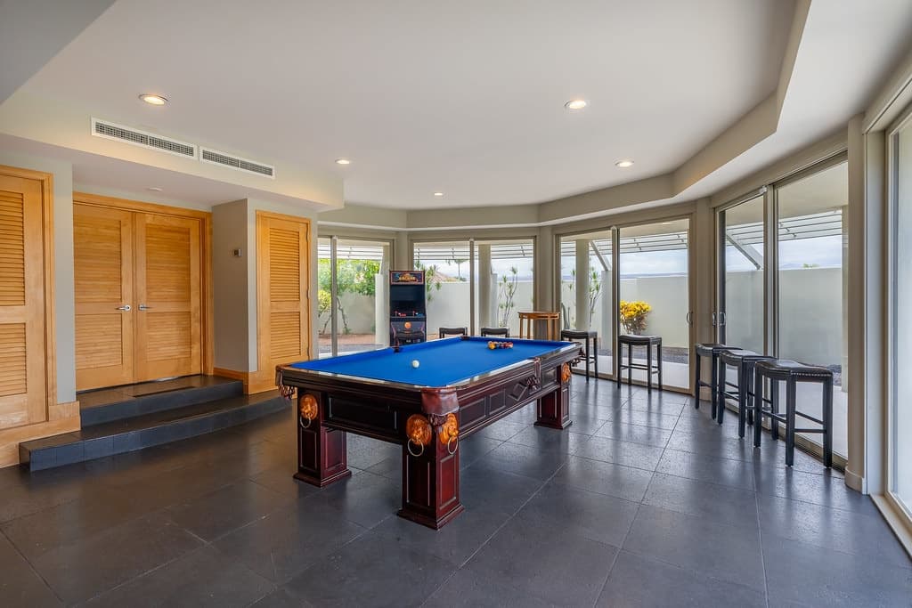 Home in Waimea · ★4.92 · 5 bedrooms · 5 beds · 6 baths - Photo 2