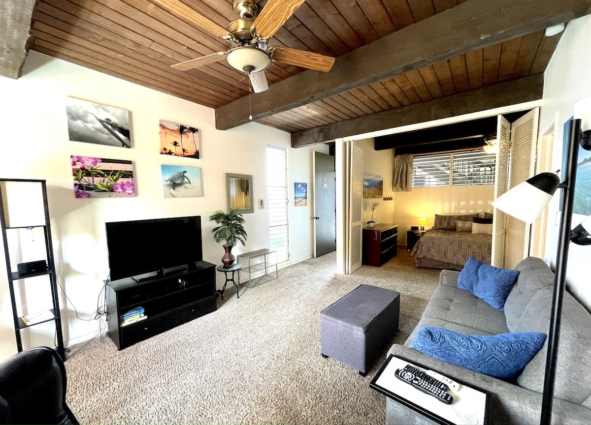 Condo in Kailua-Kona · ★4.9 · 1 bedroom · 1 bed · 1 bath - Photo 2