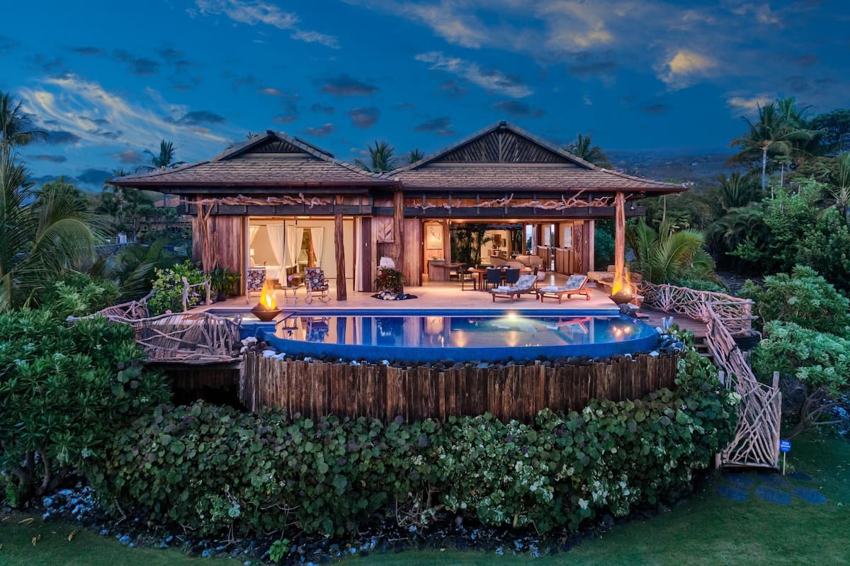Villa in Kailua-Kona · ★4.96 · 4 bedrooms · 5 beds · 4 baths - Photo 2