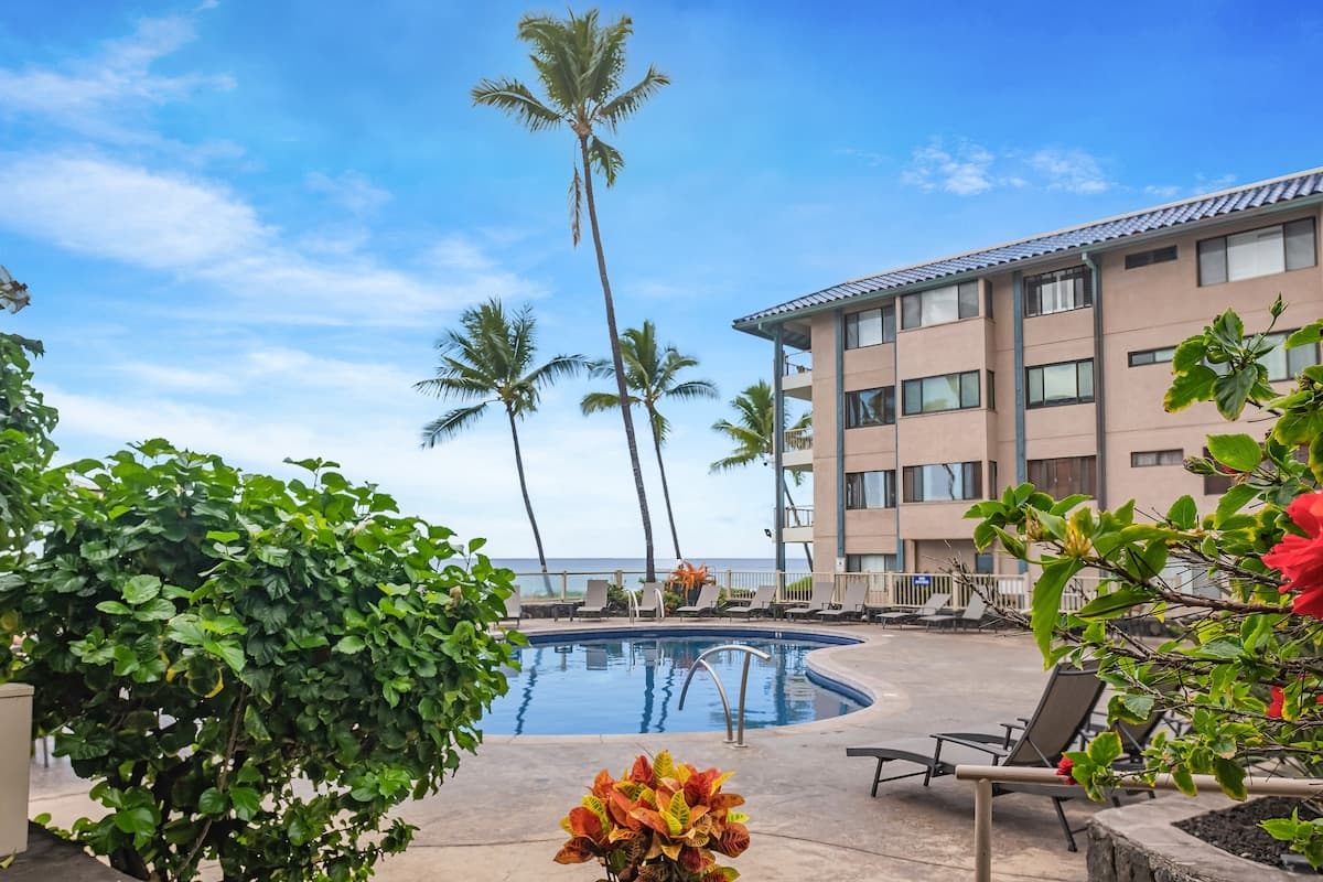 B5-Ocean front & Ocean View Kona Reef - Photo 1