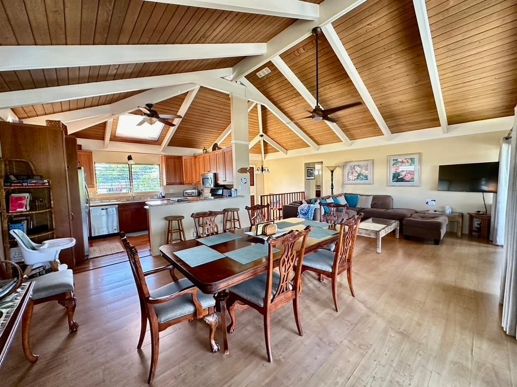 Home in Kailua-Kona · ★4.84 · 4 bedrooms · 3 beds · 2.5 baths - Photo 4