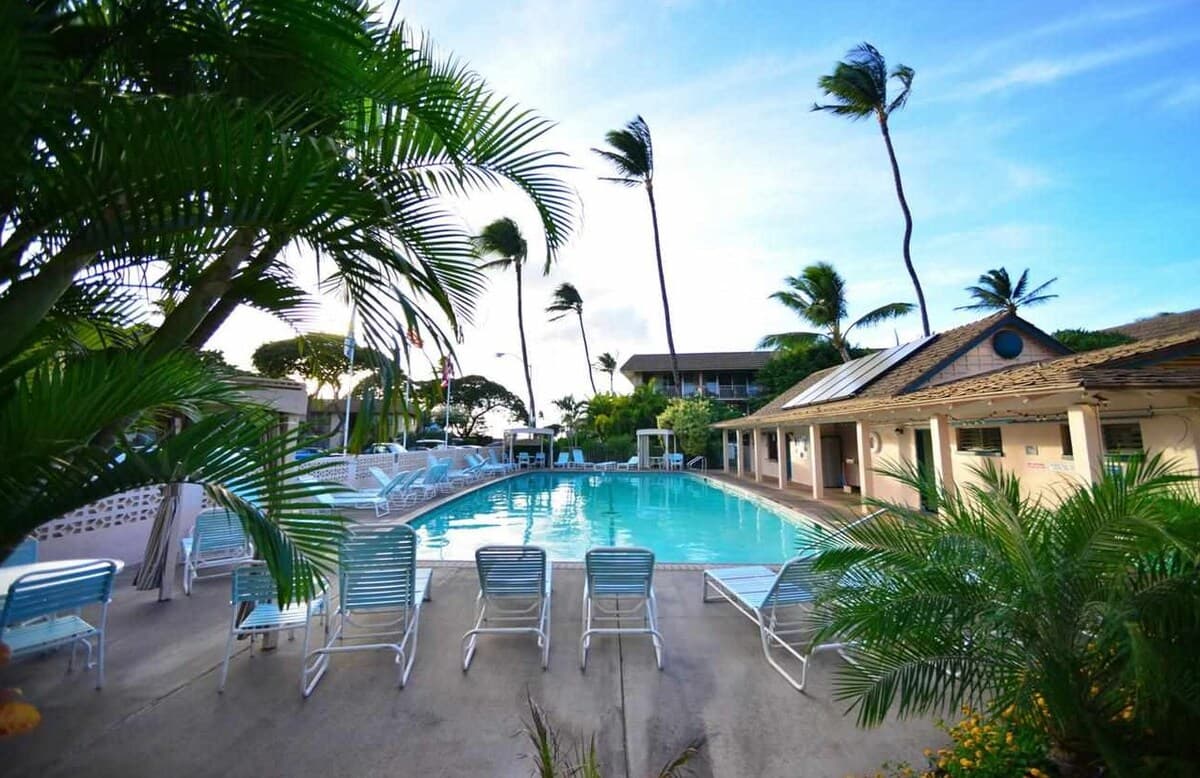 Condo in Kihei · ★4.71 · 1 bedroom · 2 beds · 1 private bath - Photo 5