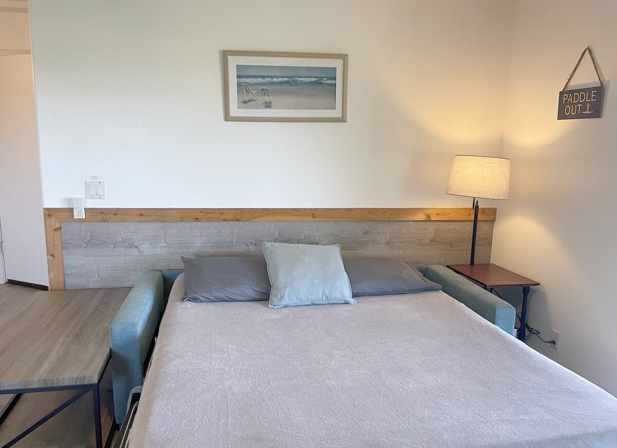 Ocean-View Balcony | 1BR w/ Full Kitchen + Grill - Photo 5