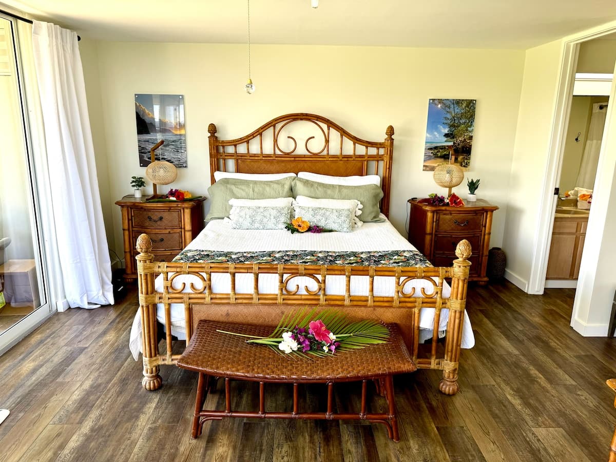 Condo in Princeville · ★4.9 · 1 bedroom · 2 beds · 2 baths - Photo 3