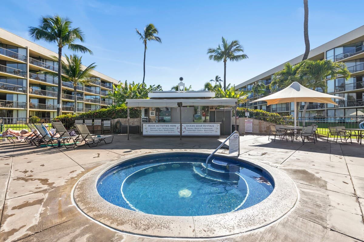 Condo in Kihei · ★4.79 · 1 bedroom · 1 bed · 2 private baths - Photo 5
