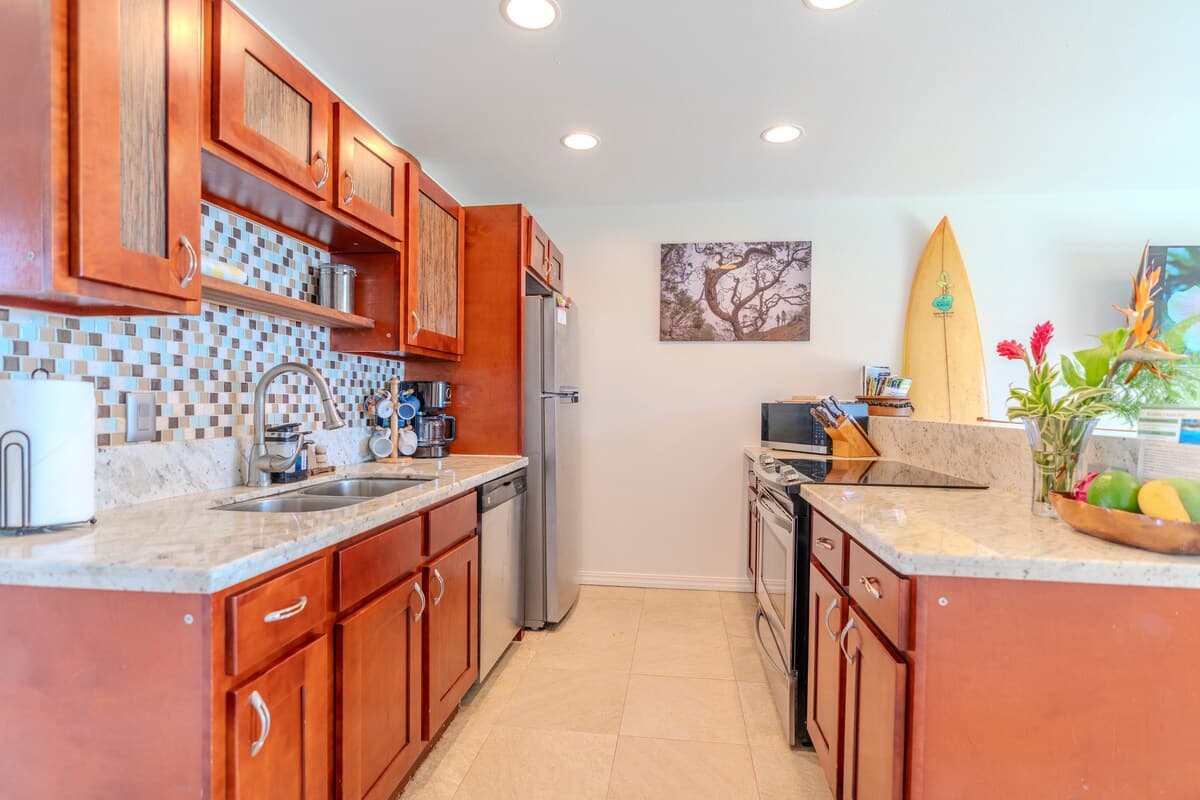 Condo in Kapaa · ★4.84 · 2 bedrooms · 2 beds · 1 private bath - Photo 5