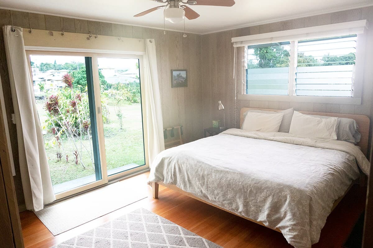 Home in Hilo · ★4.77 · 3 bedrooms · 4 beds · 2.5 private baths - Photo 1