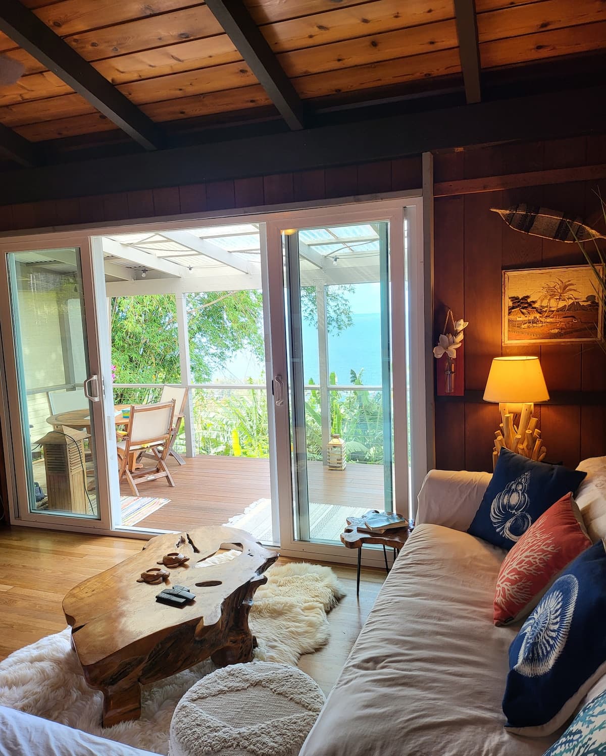Home in Laupahoehoe · ★4.94 · 2 bedrooms · 2 beds · 1.5 baths - Photo 4