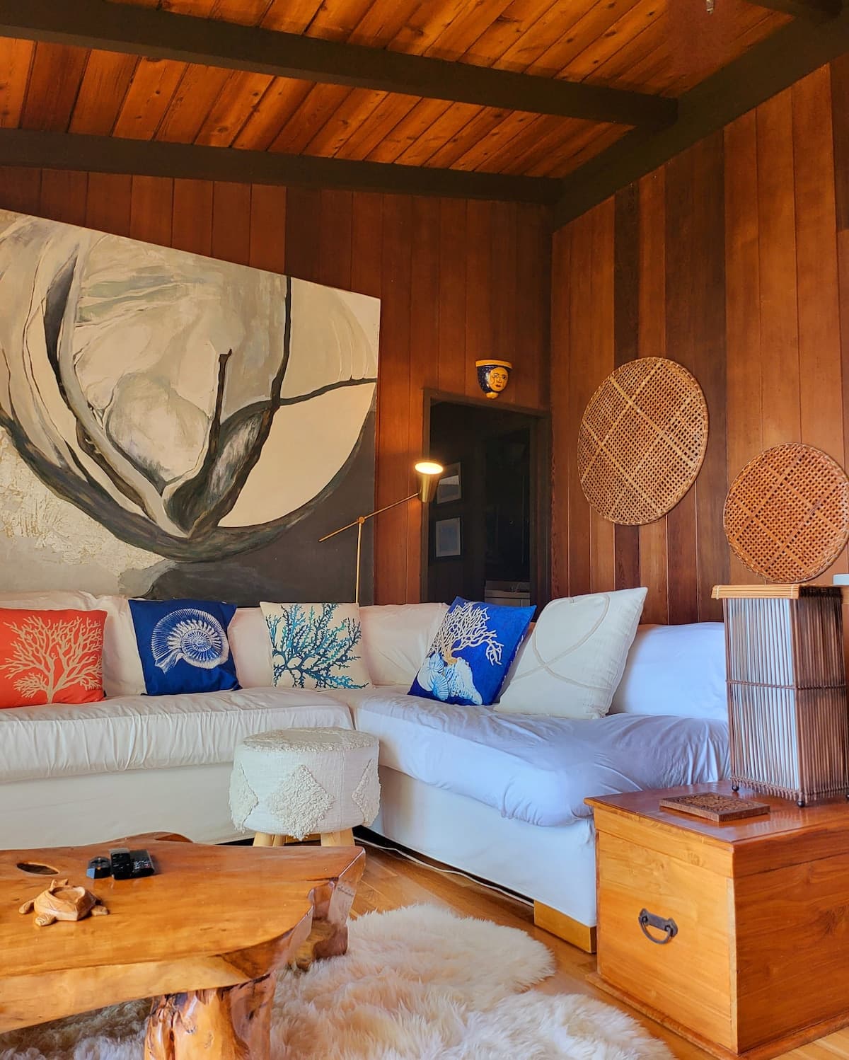 Home in Laupahoehoe · ★4.94 · 2 bedrooms · 2 beds · 1.5 baths - Photo 3