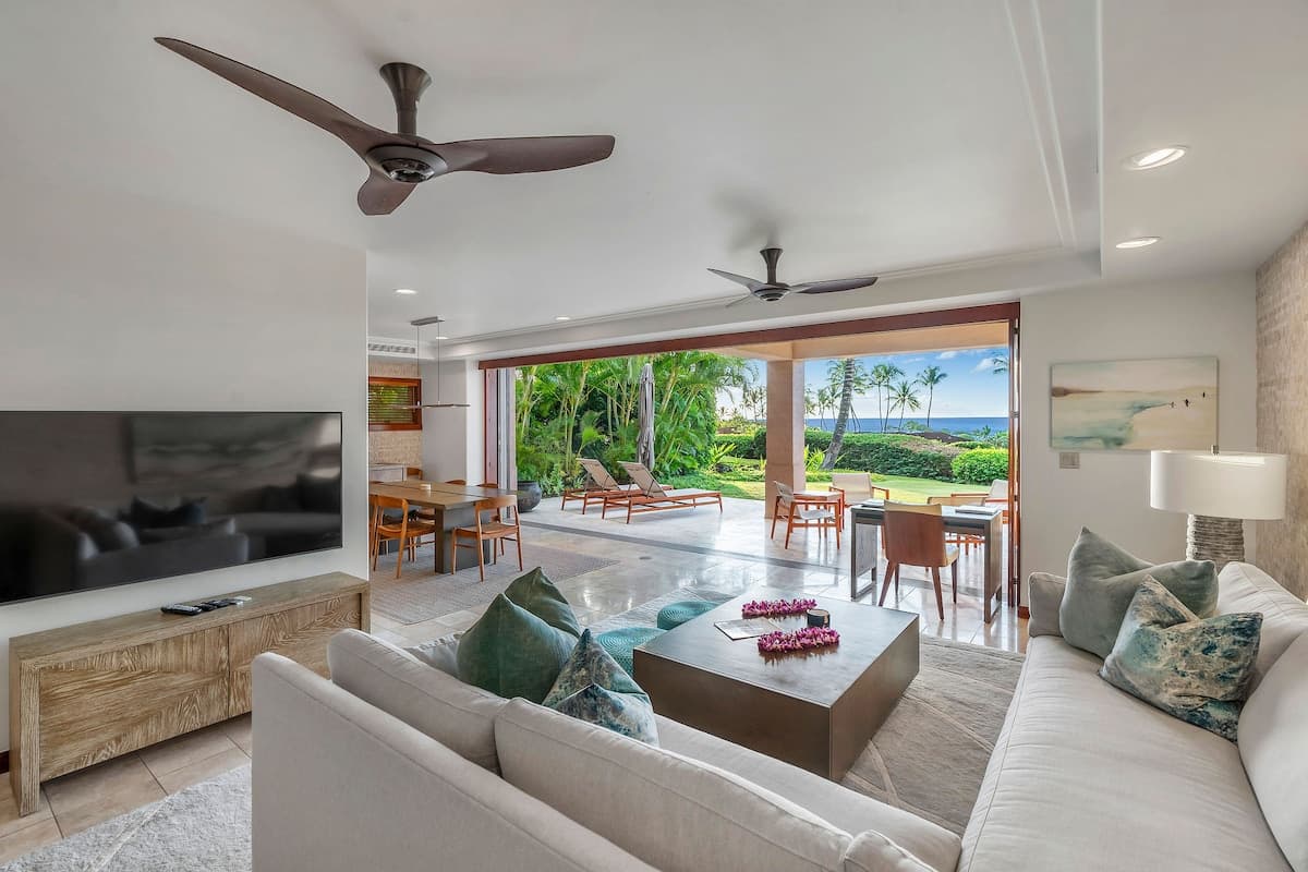 Villa in Kailua-Kona · ★5.0 · 2 bedrooms · 4 beds · 2 baths - Photo 5
