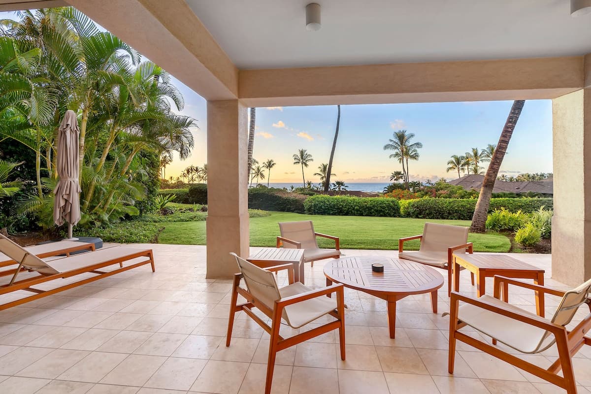 Villa in Kailua-Kona · ★5.0 · 2 bedrooms · 4 beds · 2 baths - Photo 3