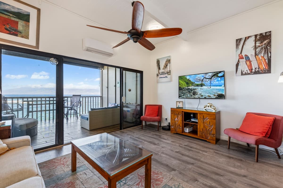 Condo in Lahaina · ★4.97 · 1 bedroom · 1 bed · 1 bath - Photo 5