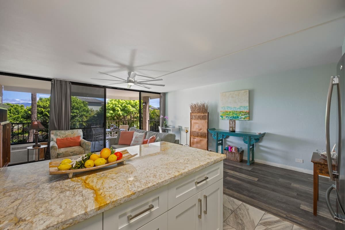 Condo in Kihei · ★4.74 · 1 bedroom · 2 beds · 1 bath - Photo 4