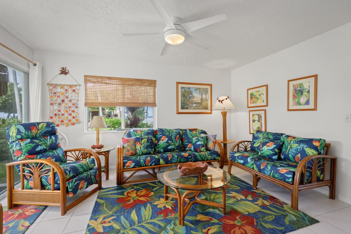 Townhouse in Kailua-Kona · ★4.68 · 2 bedrooms · 3 beds · 2 private baths - Photo 1