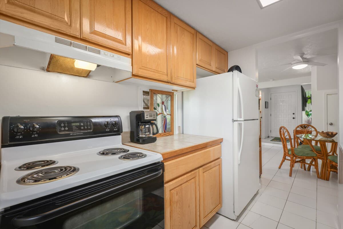 Townhouse in Kailua-Kona · ★4.68 · 2 bedrooms · 3 beds · 2 private baths - Photo 5