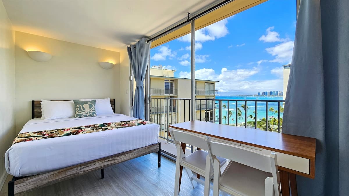 DHBH 1202 1 Bedroom Retreat with Stunning Views - Photo 1
